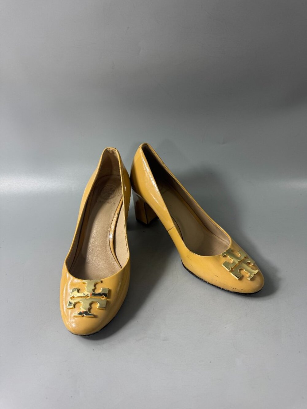 Tory Burch Designer Tan Patent Leather Heel Pumps Size 5 M